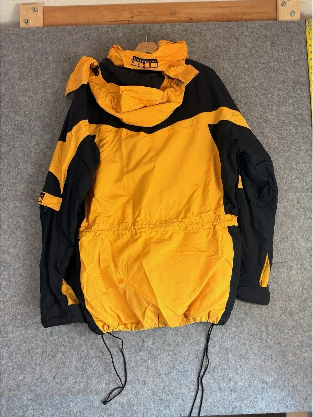 The North Face Extreme Light Jacket Mens XL Yellow with Collar/Hood
